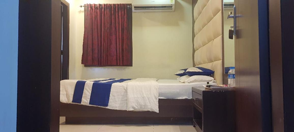 Hotel Presidency Inn Calcutta Extérieur photo